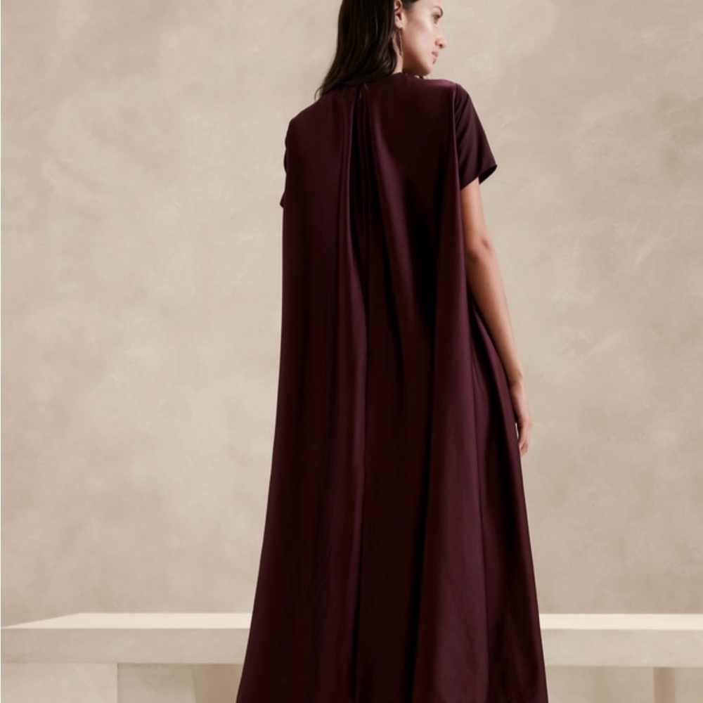 Banana Republic Aurelia Dress in Prune. Never worn.